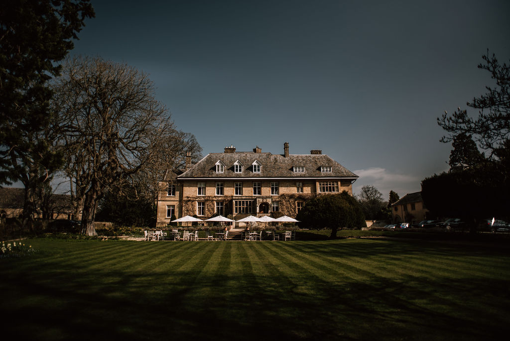 country house wedding in the cotswolds