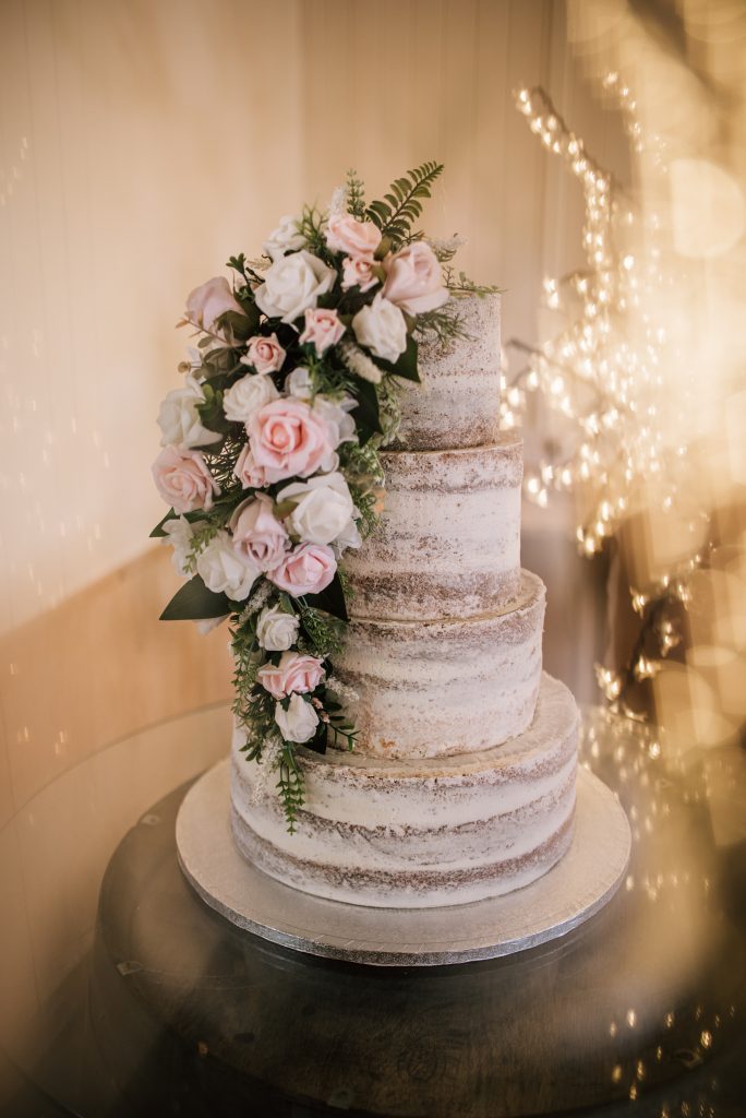 wedding cake photographer