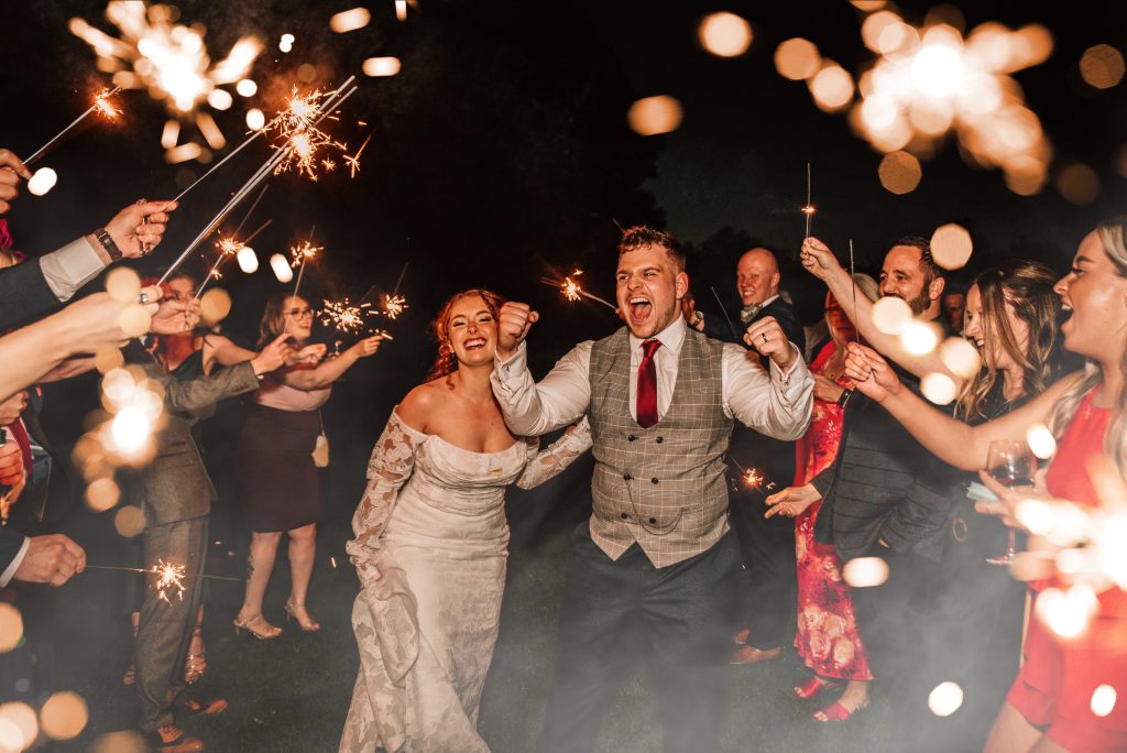 cotswolds wedding photographer