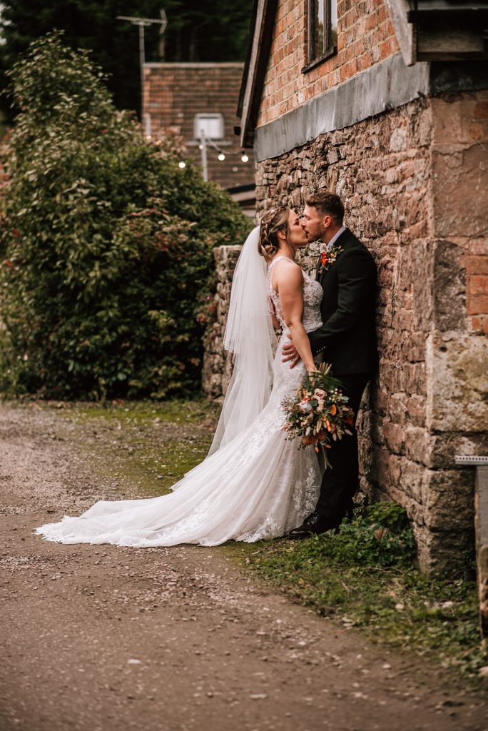 milton end farm wedding photo