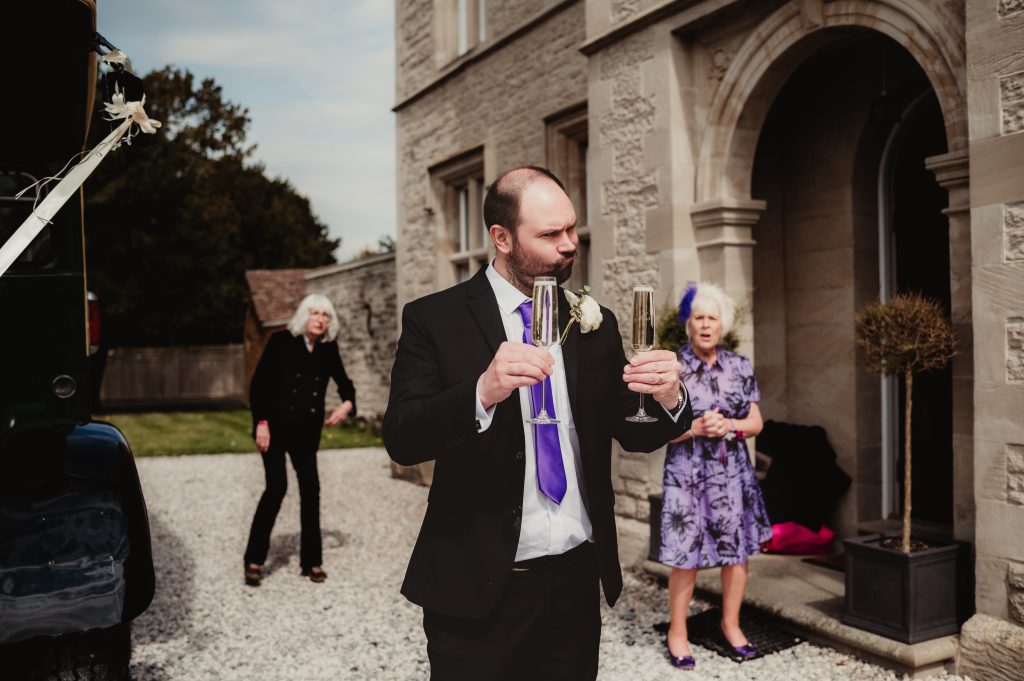 candid wedding photographer